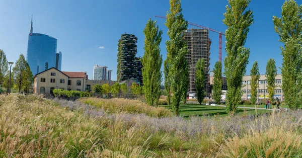 Mediolan Włochy Września 2018 Nowej Dzielnicy Kierunkowe Piazza Gae Aulenti — Zdjęcie stockowe