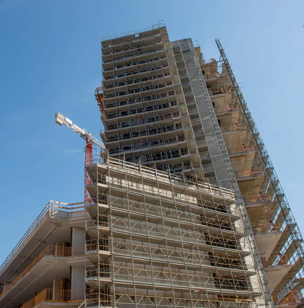 Milan İtalya 26 Eylül 2018:scaffold eski bina yenileme için