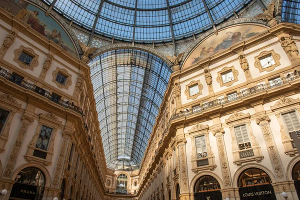 Milán Itálie Září 26Th 2018 Elegantní Obchody Galleria Vittorio Emanuele — Stock fotografie