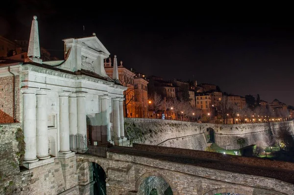 Bergamo Ciudad Alta Por Noche — Foto de Stock