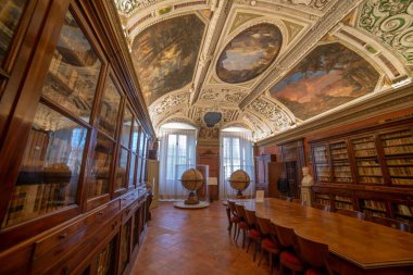 Bergamo Angelo Mai sivil Kütüphanesi