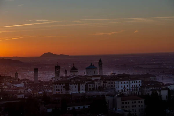 Bergamo Alta Skyline All Alba — Foto Stock