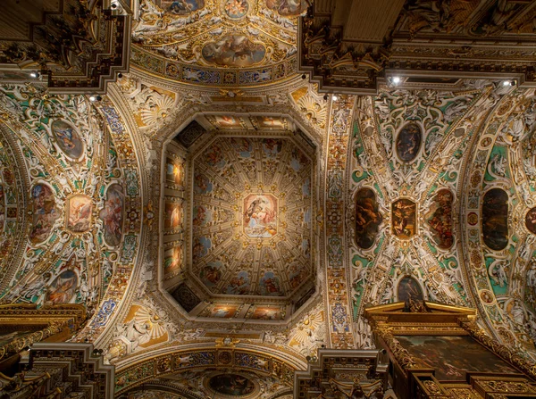 Basilikan Santa Maria Maggiore i Bergamo — Stockfoto