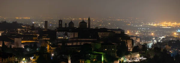 Skyline of the old city of Bergamo — Stock Photo, Image