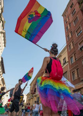 Milano gay gurur geçit töreni