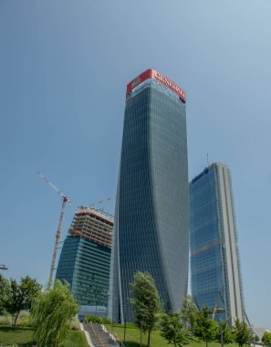 Milano'da üç kule yeni yerleşim mahalle