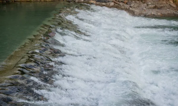 Waterval Van Water Dat Overstroomt Van Dam — Stockfoto