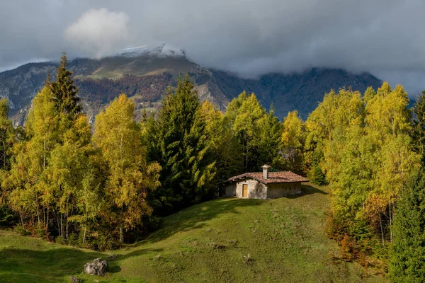 Chalet Dans Vallée Brembana Automne — Photo