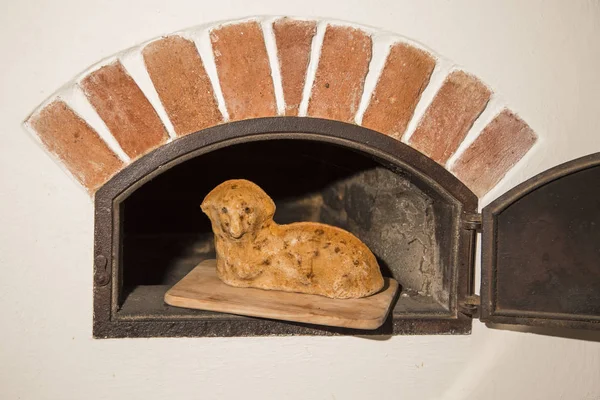 Traditonal South Bohemian Paskalya kuzu pasta