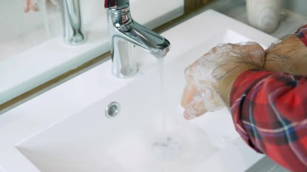 Close Van Hand Wassen Met Zeep Desinfectie Voorkomen Van Microben — Stockvideo