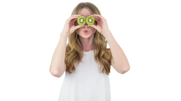 Menina Bonita Vestido Branco Com Frutas Suas Mãos Fundo Branco — Fotografia de Stock