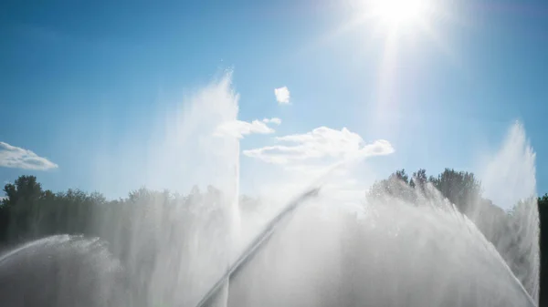 Splash Drops Summer Fountain Sunset Background Fountain Beautiful Blue Sky — Φωτογραφία Αρχείου