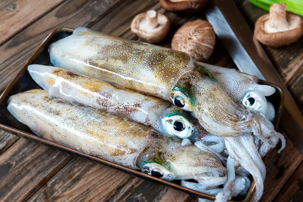 Живые Жидкости Свежие Рыбного Рынка Готовятся Приготовлению Пищи Внутренним Освещением — стоковое фото