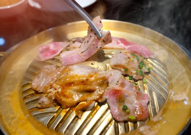 Dilim ızgara domuz Barbekü demir Pan.