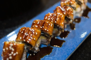 Japon Unagi Sushi maki rulo.