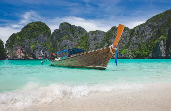 Andaman Tenger Phi Phi Leh Maya Sziget Longtail Csónak Napvilágítással — Stock Fotó