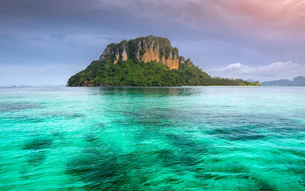 Île Mer Andaman Avec Soleil Matin Faible Éclairage Ombre Sombre — Photo