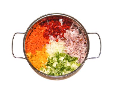 Yemek sebze ve et beyaz zemin üzerine salata