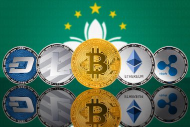 Macau bayrağının arka planında şifreli para var. Bitcoin (BTC), Litecoin (LTC), Ethereum (ETH), Ripple (XRP), DASH 