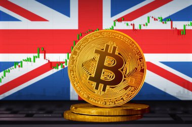 Birleşik Krallık bayrağının arka planında Bitcoin (BTC) madeni para