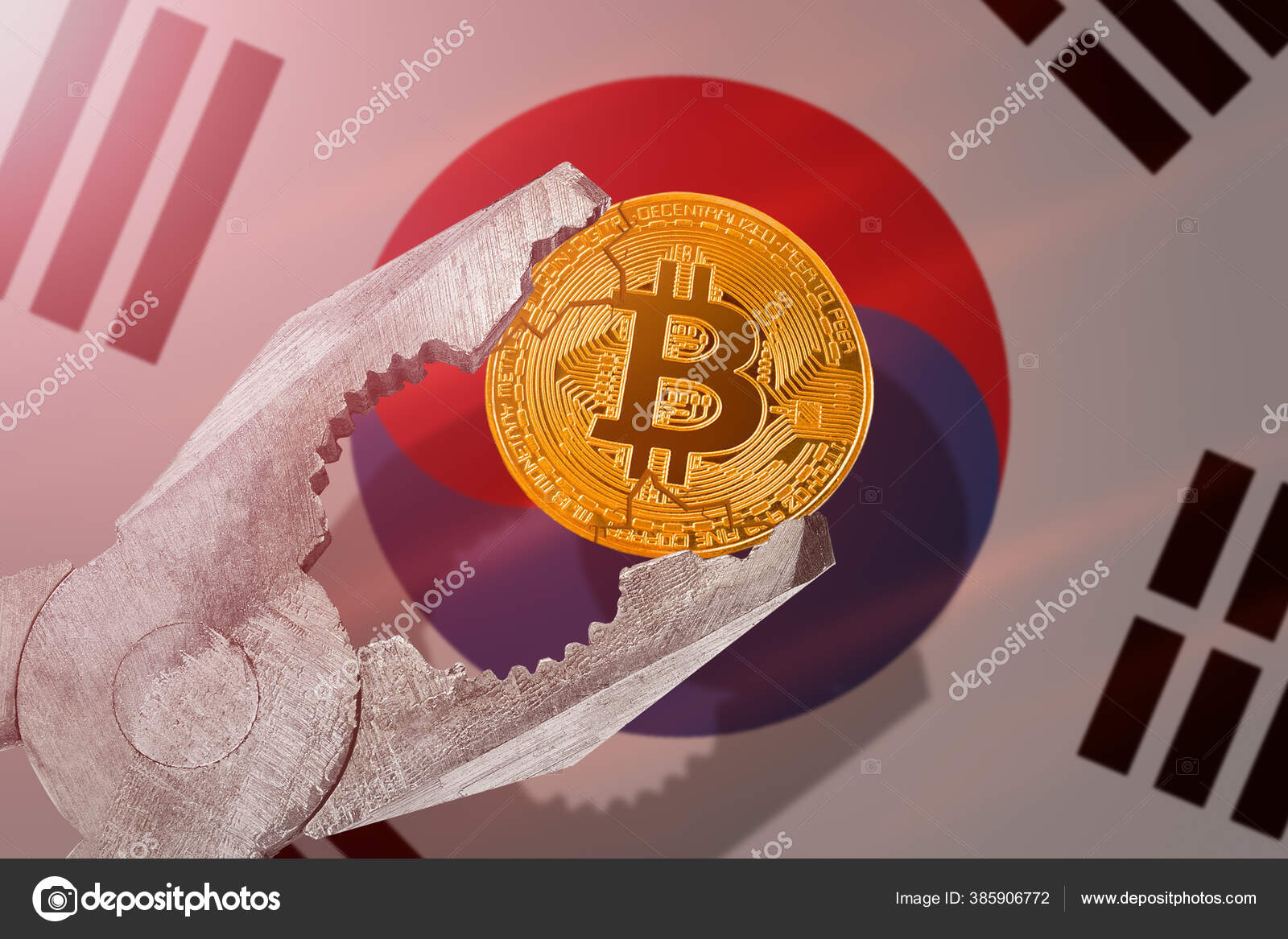 비트코인 비트코인 Btc 배경에 악센트로 압축되고 — 스톡 에디토리얼 사진 © AlekseyIvanov #385906772