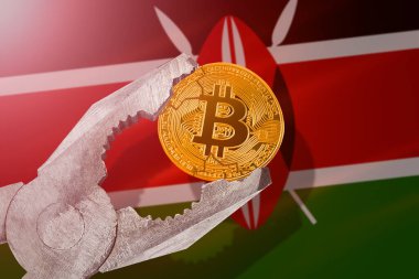 Kenya 'da Bitcoin düzenlemesi; Kenya bayrağının arka planında bitcoin btc sikkesi sıkıştırılıyor; sınırlama, yasaklama, yasadışı, yasaklanmış