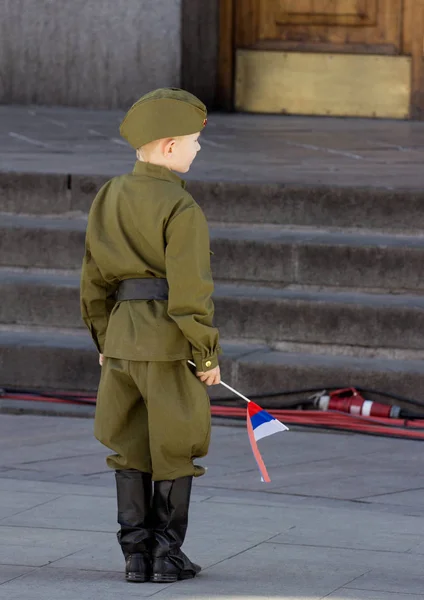 2018 Moscow Russia Victory Day Moscow Boy Wearing Military Uniform — Stock Photo, Image