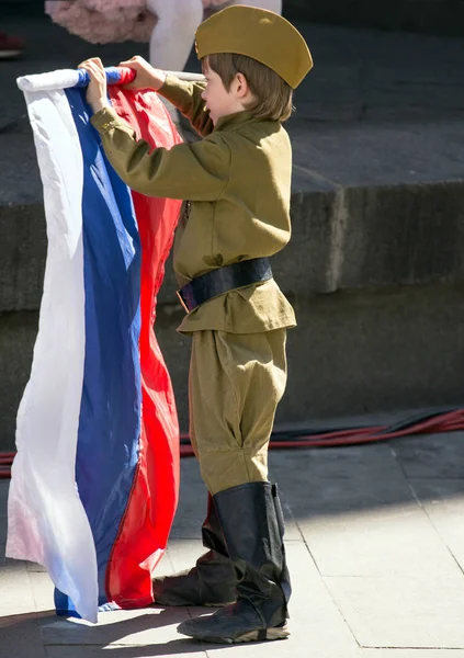 2018 Moscú Rusia Día Victoria Moscú Niño Con Uniforme Militar — Foto de Stock