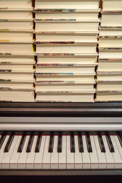 Knihy Klavír Pojem Literatura Hudba — Stock fotografie