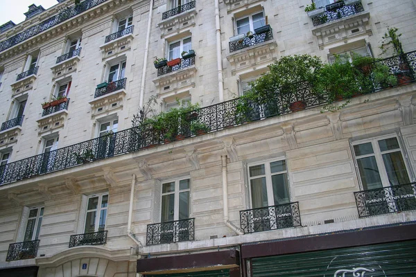 2008 Paris France Mur Construction Avec Fenêtres Balcons Dessus Architecture — Photo