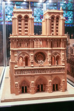 model kurma katedral. Paris gezileri. Fransa etrafında seyahat.