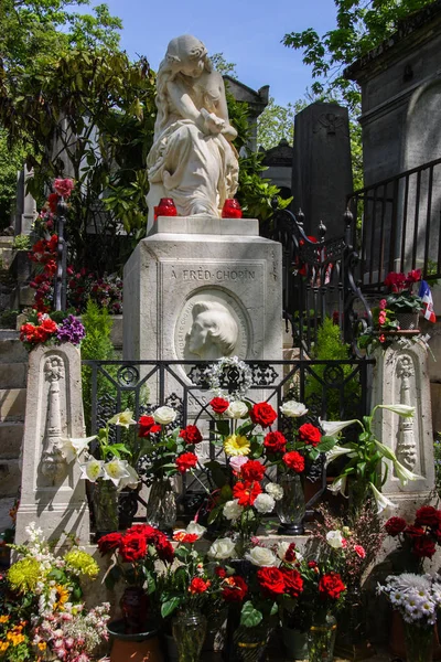 2008 Париж Франция Красочные Цветы Могиле Шопена Кладбище Пер Лашез — стоковое фото