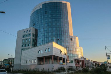 07.06.2018, Yakutsk, Rusya Federasyonu. Modern binanın dış. Rusya'nın mimarisi.