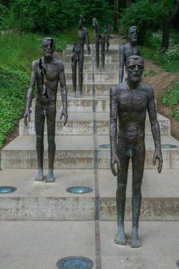 2009.05.09, Prag, Çek dili Komünizm kurbanları anıt heykelleri. Prag manzaraları. 