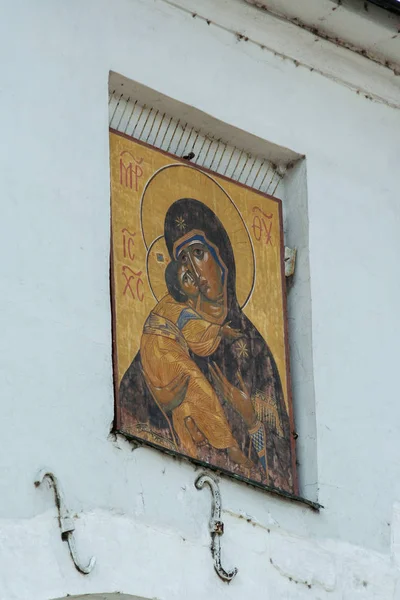 2009 ウラジーミル ロシア 教会の壁上のアイコン 宗教芸術 — ストック写真