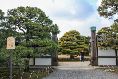 2013.01.04, Kyoto, Japonya. Faade, Zen Tapınağı güneşli bir gün. Kyoto manzaraları.