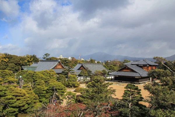 2013 日本城领土上的古建筑 在京都的景点漫步 — 图库照片