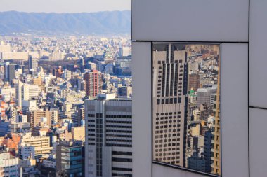 2013.01.05, Osaka, Japonya. Osaka panoramik manzarasını gün batımında. Japonya seyahat.