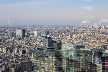 2013.01.07, Tokyo, Japonya. Günbatımı Tokyo City panoramik görünümü. Japonya 'nın modern mimarisi. Asya etrafında seyahat.