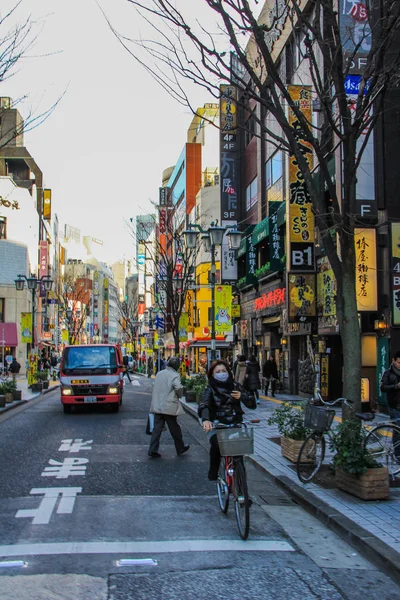 2013 Токио Япония Местные Жители Улице Токио Японская Повседневная Жизнь — стоковое фото