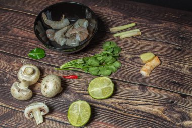 Tay çorbası Tom yum yemek için malzemeler. Tayland Ulusal Gıda.