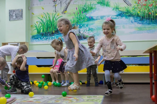 2019 Moscow Russia Children Playing Active Games Kindergarten Group Funny — Stock Photo, Image