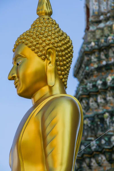 2011 Bangkok Tayland Wat Arun Mavi Gökyüzünün Arka Planı Üzerindeki — Stok fotoğraf