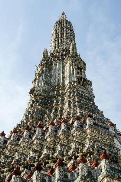 2011 Bangkok Thailandia Struttura Wat Arun Sullo Sfondo Del Cielo — Foto Stock