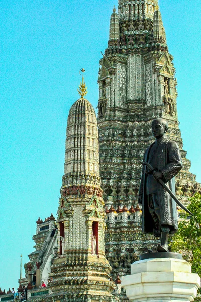 2011 Bangkok Thajsko Architektura Wat Arun Pozadí Modrého Nebe Chrám — Stock fotografie