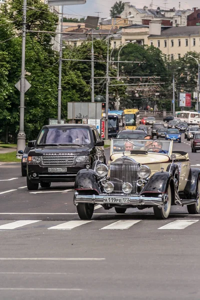 2010 Moskwa Rosja Parada Samochodów Retro Ulicy Moskwy Vintage Samochód — Zdjęcie stockowe