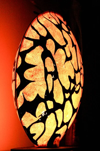 2011 Пхукет Таиланд Винтажная Лампа Фоне Красной Стены Декоративные Элементы — стоковое фото