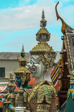 2011.05.16, Bangkok, Tayland. Büyük Saray kompleksinin pavyonları. Asya 'nın antik mimarisi. Bangkok manzarası. 