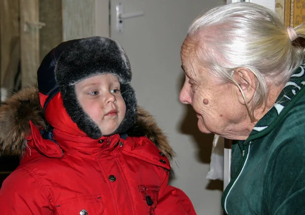 2010 Maloyaroslavets Rusia Encuentro Bisabuela Bisnieto Generaciones Familiares —  Fotos de Stock