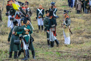 21.10.2012, Maloyaroslavets, Rusya. Fransız ve Rus orduları arasındaki 1812 savaşının yeniden inşası büyük bir hevesle yapılıyor.. 